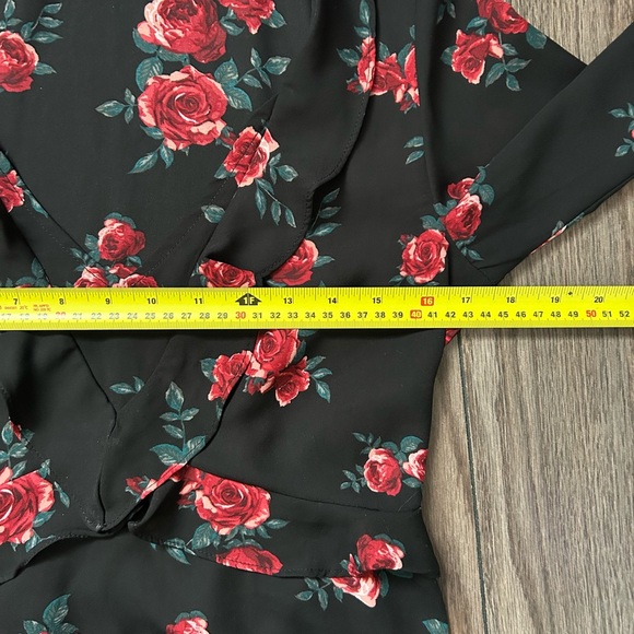 H&M Black Floral Semi Sheer Ruffle Blouse Whimsy  Goth Size 6 - Picture 4 of 12